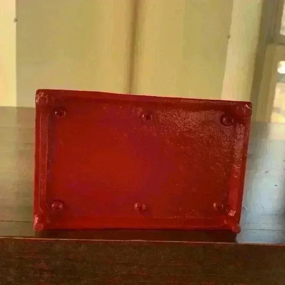 Vintage Cast Iron Red Napkin Holder..Scroll Design - Picture 6 of 6